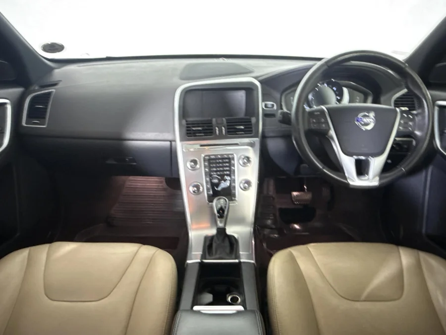 Used 2017 Volvo XC60 D4 Inscription - WeBuyCars Midstream