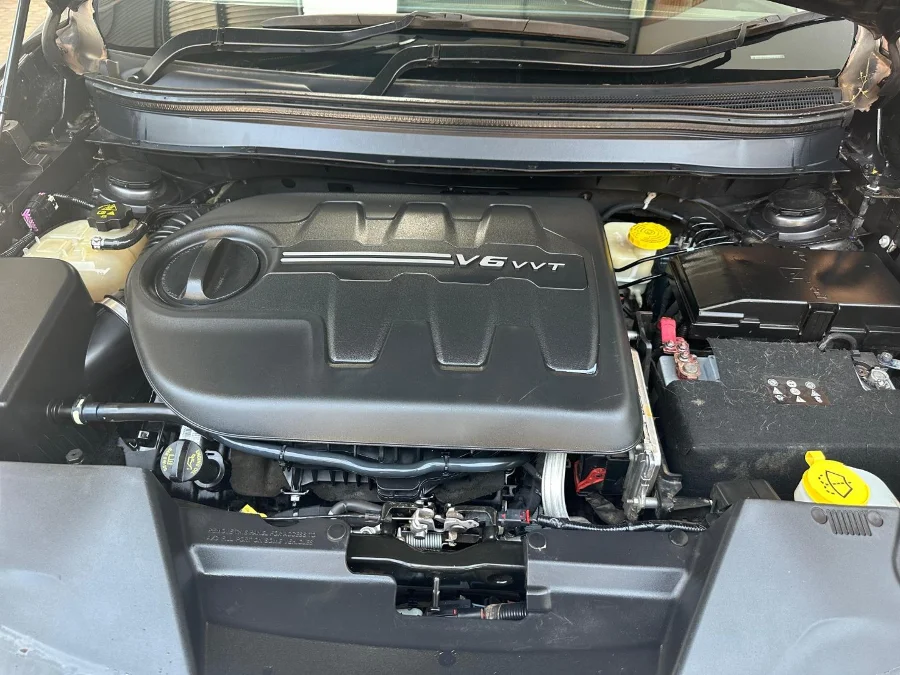 Used 2015 Jeep Cherokee 3.2L Limited 75th Anniversary Edition - Kondakov Cars Used 2015 Jeep Cherokee 3.2L Limited 75th Anniversary Edition - Kondakov Cars