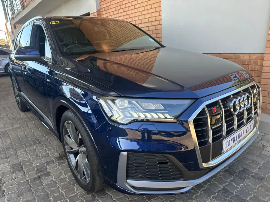 Used 2020 Audi Q7 45TDI quattro S line - Kondakov Cars