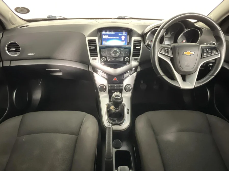 Used 2017 Chevrolet Cruze sedan 1.6 LS - WeBuyCars Gqeberha Used 2017 Chevrolet Cruze sedan 1.6 LS - WeBuyCars Gqeberha