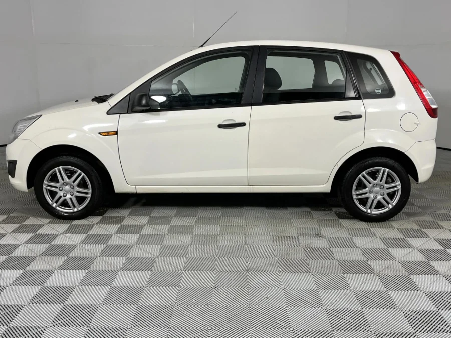 Used 2016 Ford Figo hatch 1.5 Ambiente - WeBuyCars Silverlakes Used 2016 Ford Figo hatch 1.5 Ambiente - WeBuyCars Silverlakes