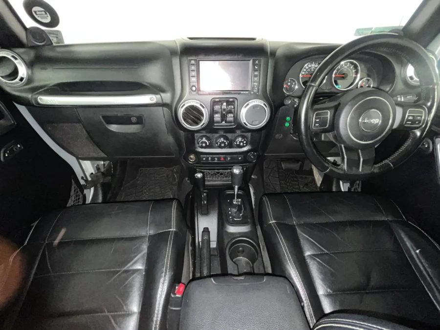 Used 2012 Jeep Wrangler Unlimited 3.8L Sahara - WeBuyCars Epping Used 2012 Jeep Wrangler Unlimited 3.8L Sahara - WeBuyCars Epping