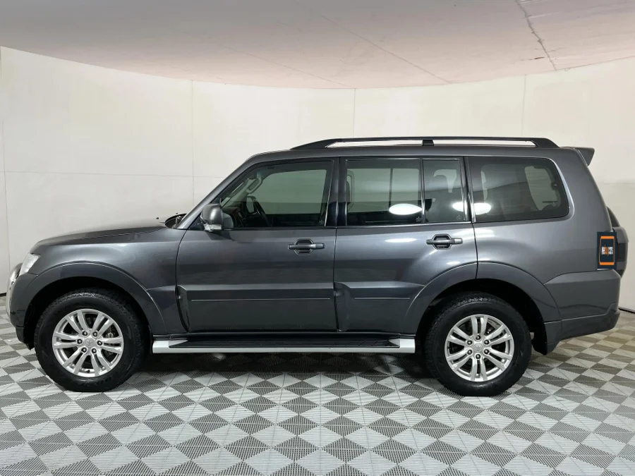 Used 2018 Mitsubishi Pajero 5-door 3.2DI-D GLS Exceed Pajero Legend Limited Edition 100 - WeBuyCars JHB South