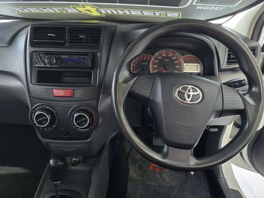 Used 2012 Toyota Avanza 1.5 SX auto - Deals 4 Wheels Used 2012 Toyota Avanza 1.5 SX auto - Deals 4 Wheels