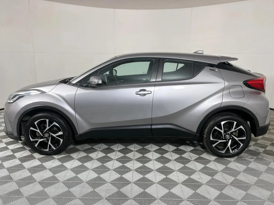 Used 2020 Toyota C-HR 1.2T Plus manual - WeBuyCars JHB South