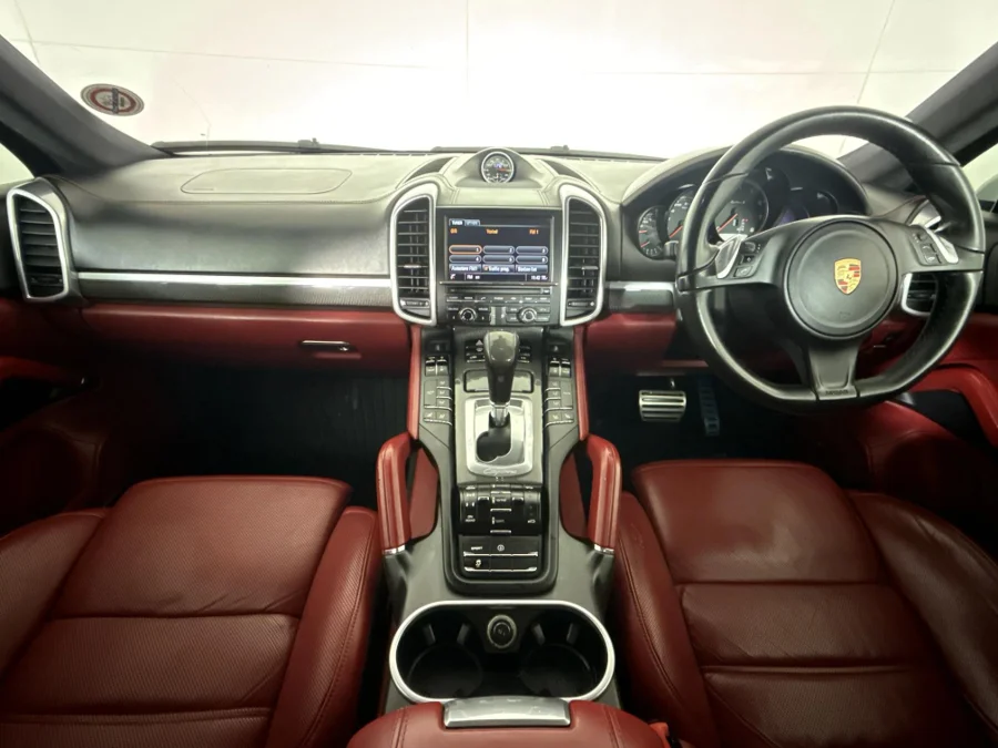 Used 2013 Porsche Cayenne turbo S - WeBuyCars Midstream Used 2013 Porsche Cayenne turbo S - WeBuyCars Midstream