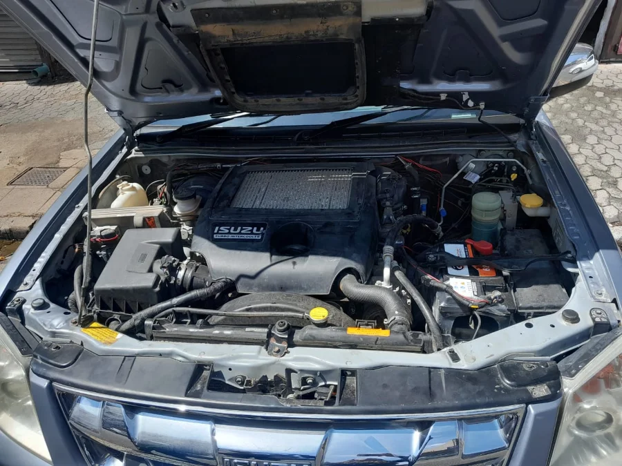 Used 2011 Isuzu KB 250D-Teq double cab Hi-Rider - Carmart Auto Dealer