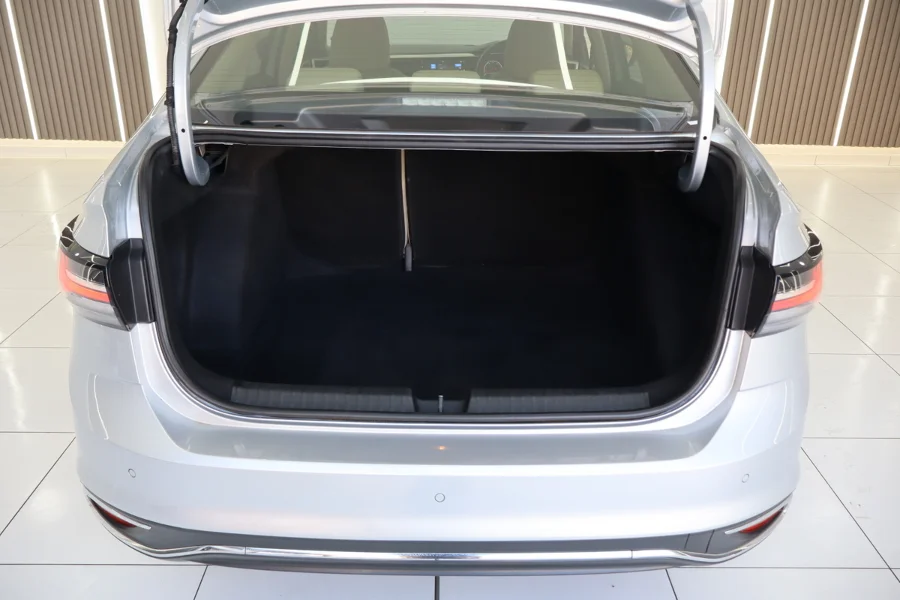 Used 2023 Volkswagen Polo sedan 1.6 Life manual - Golden Era Motors