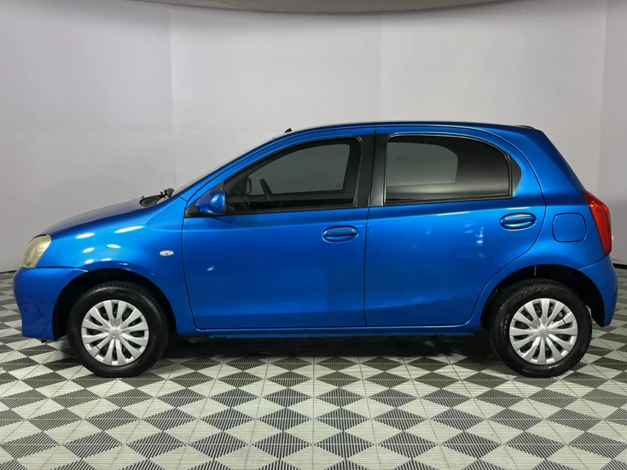 Used 2012 Toyota Etios hatch 1.5 Sprint - WeBuyCars Durban