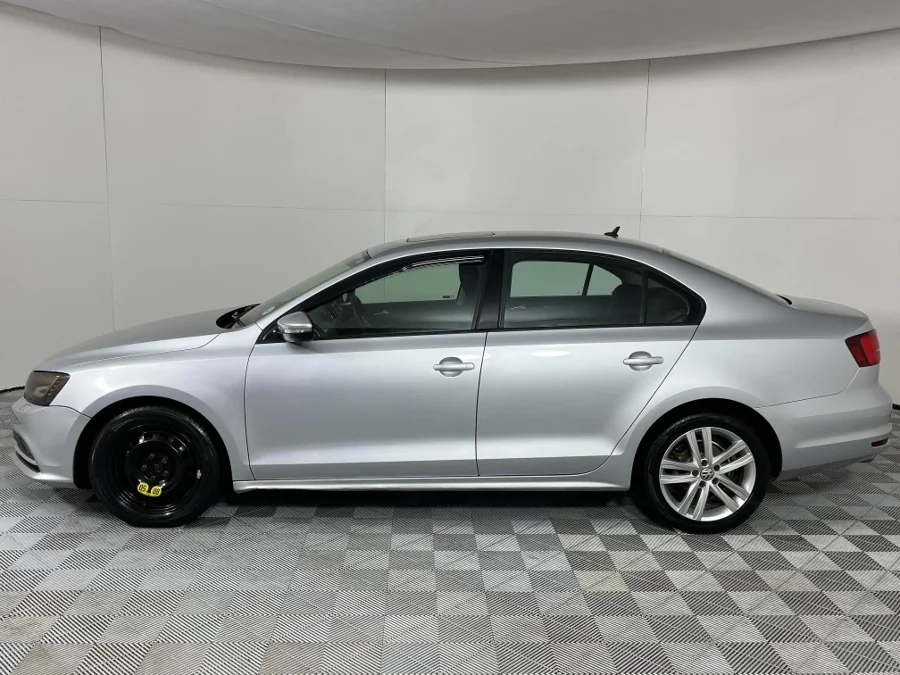 Used 2015 Volkswagen Jetta 1.4TSI Comfortline auto - WeBuyCars Mbombela Used 2015 Volkswagen Jetta 1.4TSI Comfortline auto - WeBuyCars Mbombela