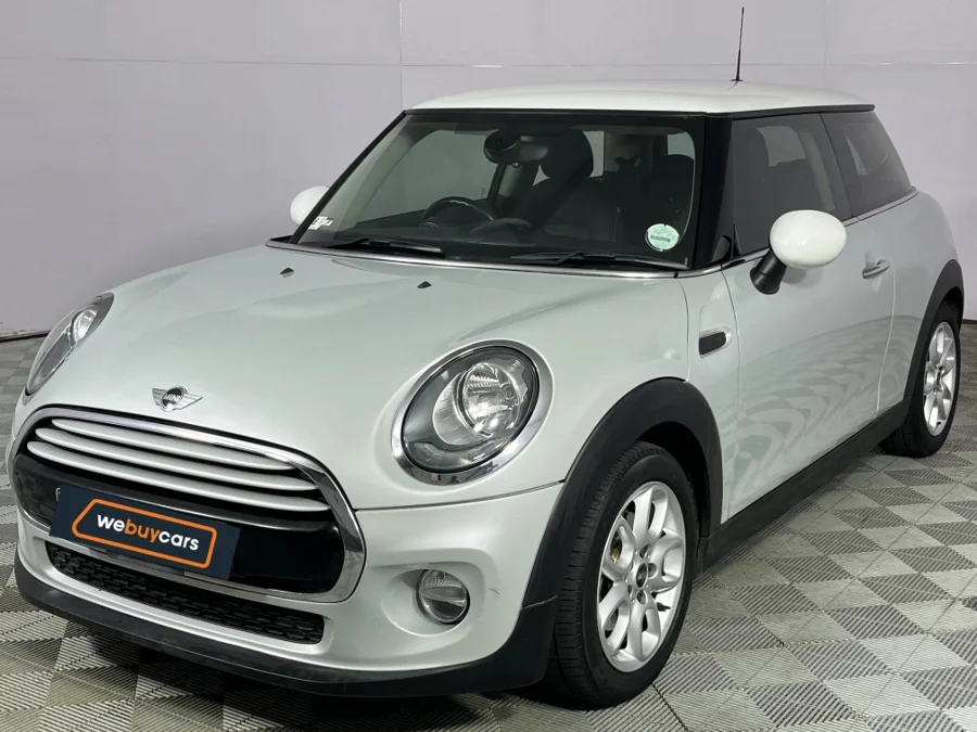 Used 2015 MINI Hatch Cooper Hatch 3-door Seven 7 - WeBuyCars Vereeniging Used 2015 MINI Hatch Cooper Hatch 3-door Seven 7 - WeBuyCars Vereeniging