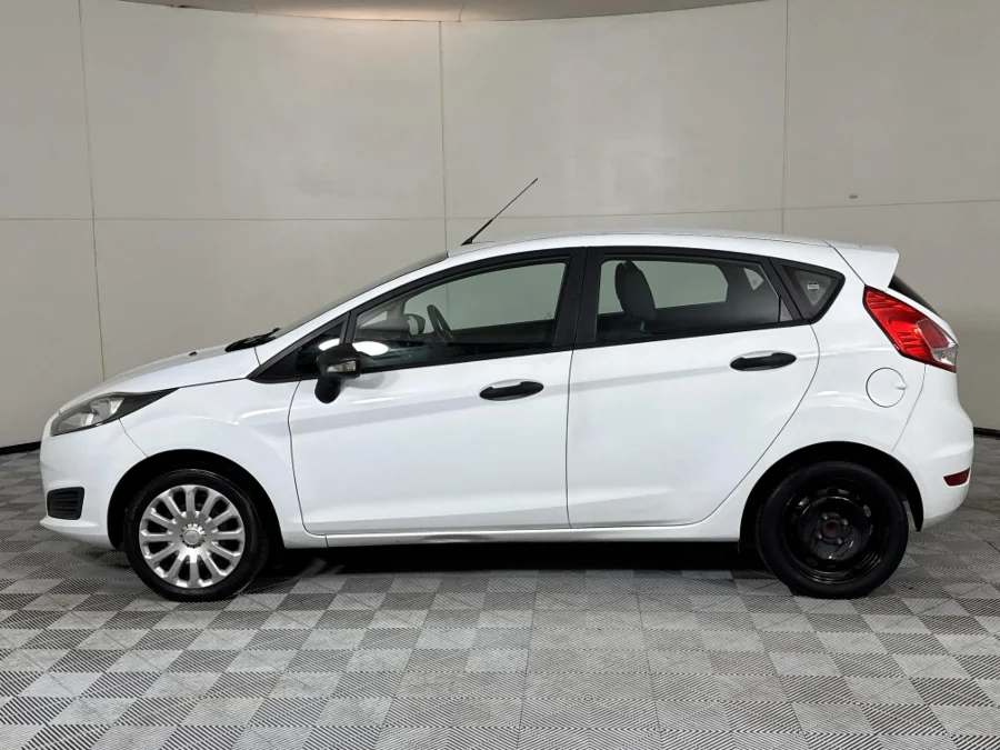 Used 2017 Ford Fiesta 5-door 1.4 Ambiente - WeBuyCars Midstream Used 2017 Ford Fiesta 5-door 1.4 Ambiente - WeBuyCars Midstream