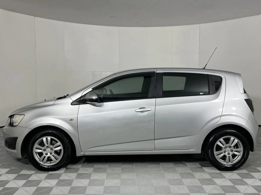 Used 2013 Chevrolet Sonic sedan 1.6 LS - WeBuyCars Gqeberha