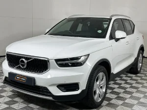Used 2019 Volvo XC40 T3 Momentum