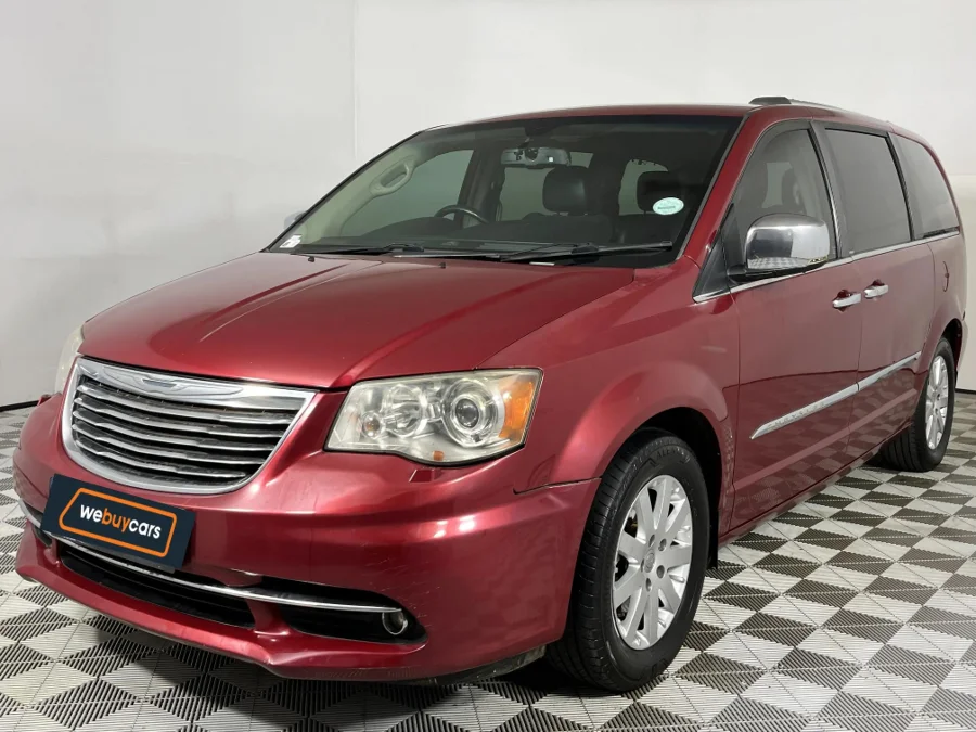 Used 2013 Chrysler Grand Voyager 2.8CRD Limited - WeBuyCars The Dome