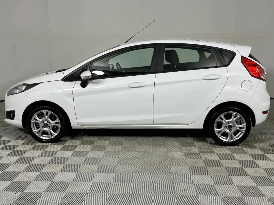 Used 2016 Ford Fiesta 5-door 1.0T Trend - WeBuyCars Silverlakes Used 2016 Ford Fiesta 5-door 1.0T Trend - WeBuyCars Silverlakes