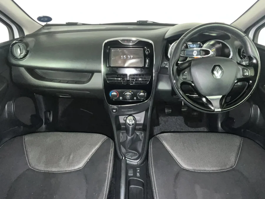 Used 2014 Renault Clio 66kW turbo Expression - WeBuyCars Germiston