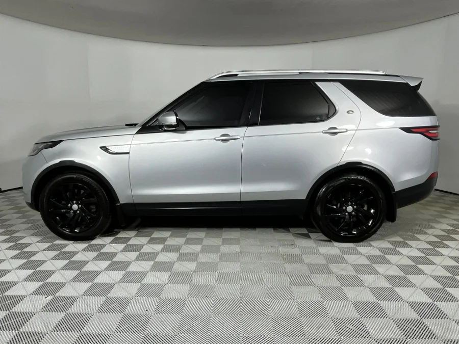 Used 2017 Land Rover Discovery HSE Td6 - WeBuyCars Silverlakes Used 2017 Land Rover Discovery HSE Td6 - WeBuyCars Silverlakes