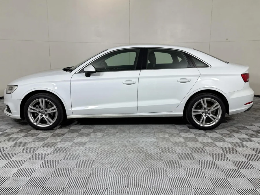Used 2019 Audi A3 sedan 30TFSI S line - WeBuyCars Midstream Used 2019 Audi A3 sedan 30TFSI S line - WeBuyCars Midstream