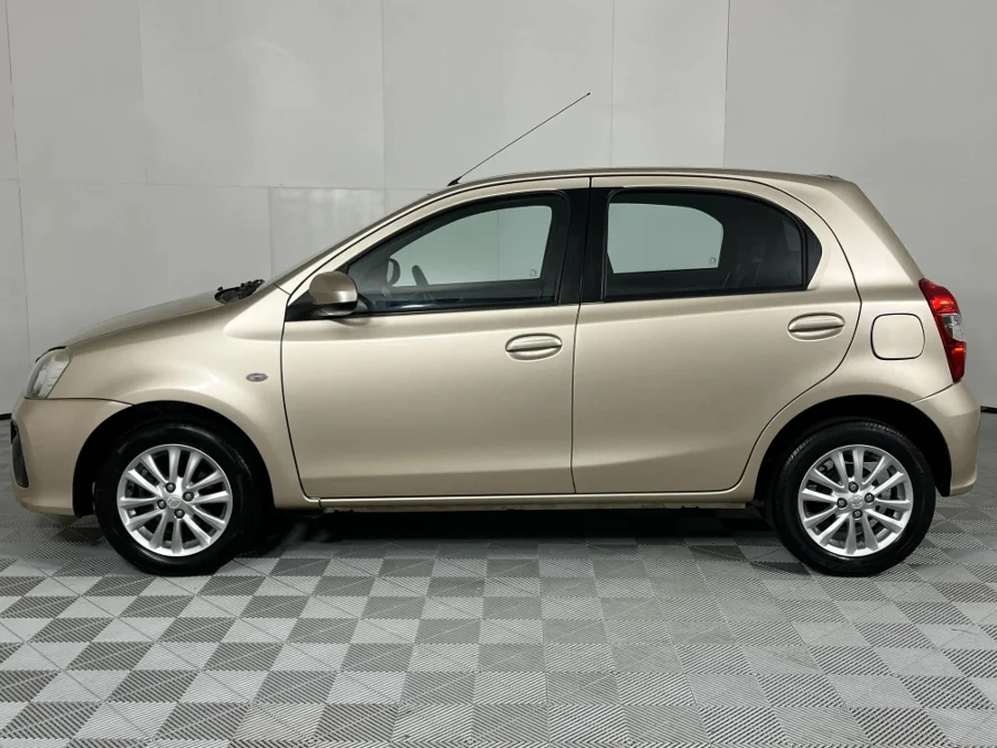 Used 2017 Toyota Etios hatch 1.5 Sprint - WeBuyCars Gqeberha Used 2017 Toyota Etios hatch 1.5 Sprint - WeBuyCars Gqeberha