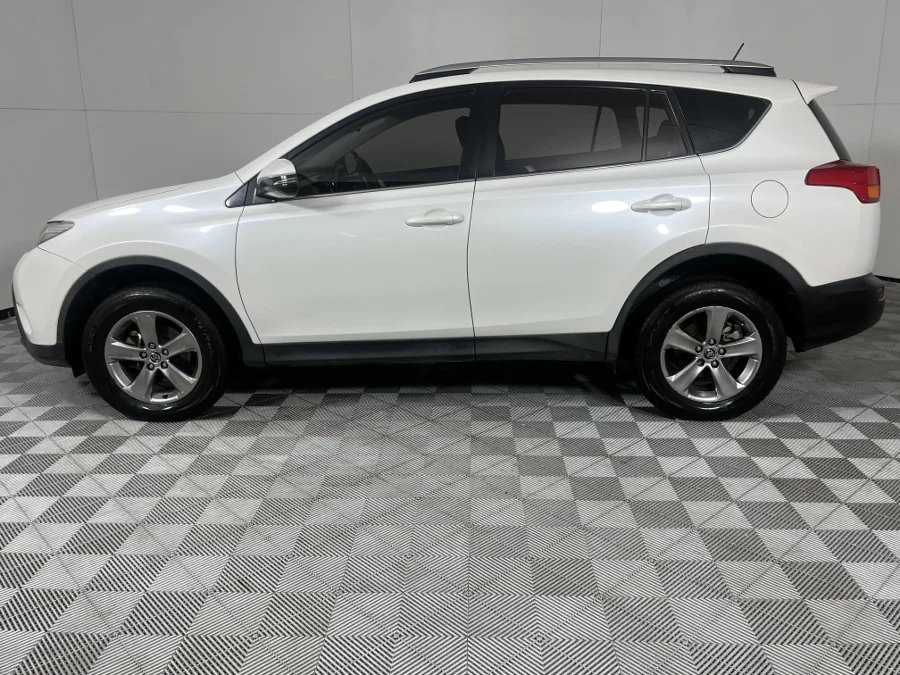 Used 2015 Toyota RAV4 2.0 GX - WeBuycars East London