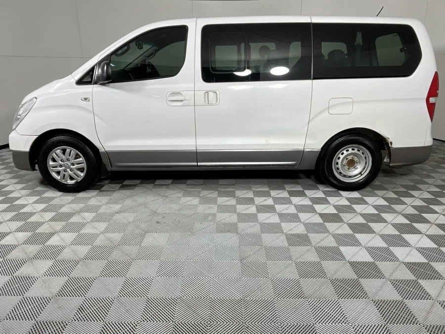 Used 2017 Hyundai H-1 2.4 bus Executive - WeBuycars East London