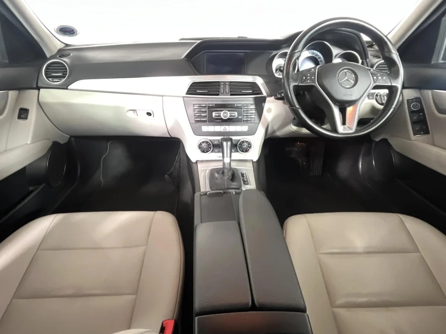 Used 2011 Mercedes-Benz C-Class C220CDI estate Avantgarde - WeBuyCars Richmond Used 2011 Mercedes-Benz C-Class C220CDI estate Avantgarde - WeBuyCars Richmond