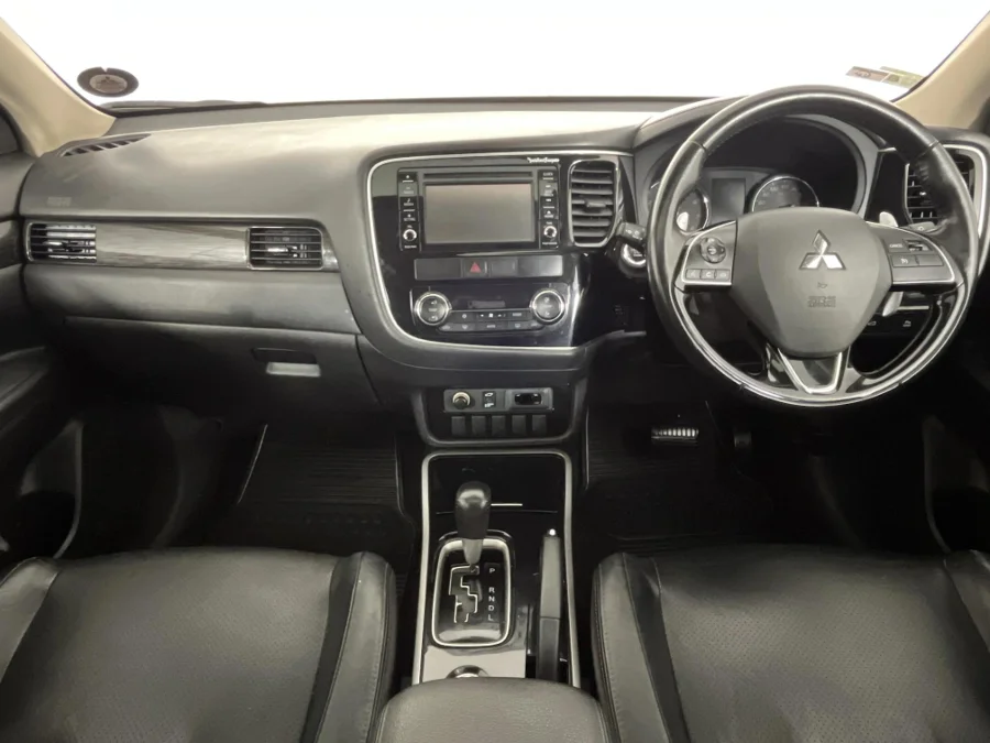 Used 2017 Mitsubishi Outlander 2.4 GLS Exceed - WeBuyCars Gqeberha Used 2017 Mitsubishi Outlander 2.4 GLS Exceed - WeBuyCars Gqeberha