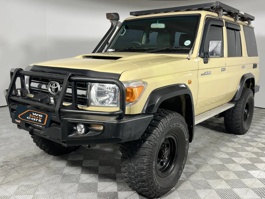 Used 2015 Toyota Land Cruiser 76 4.5D-4D V8 station wagon LX - WeBuyCars Richmond