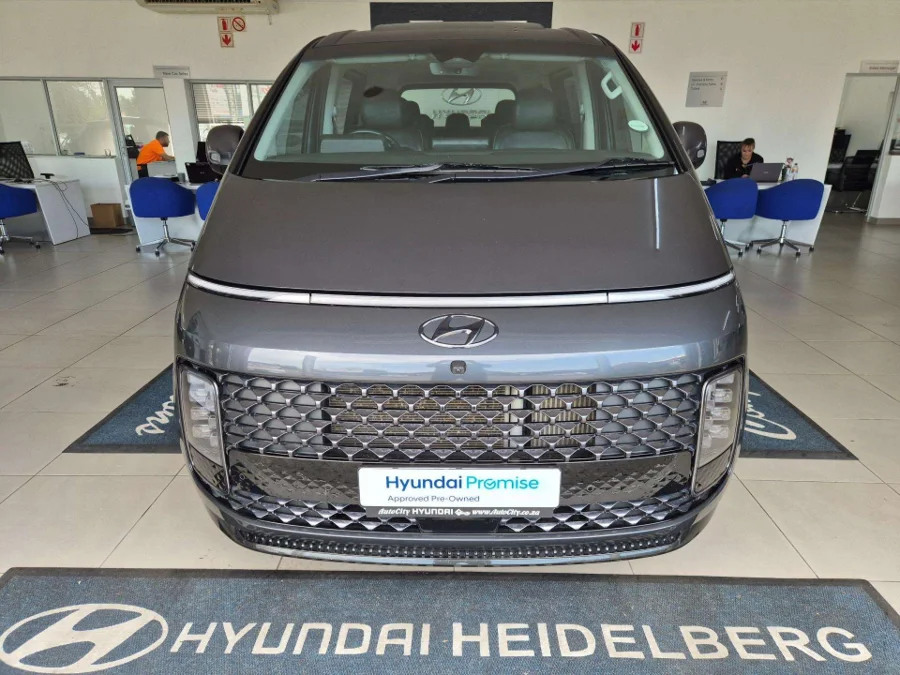 Used 2022 Hyundai Staria 2.2D Luxury - AutoCity Group