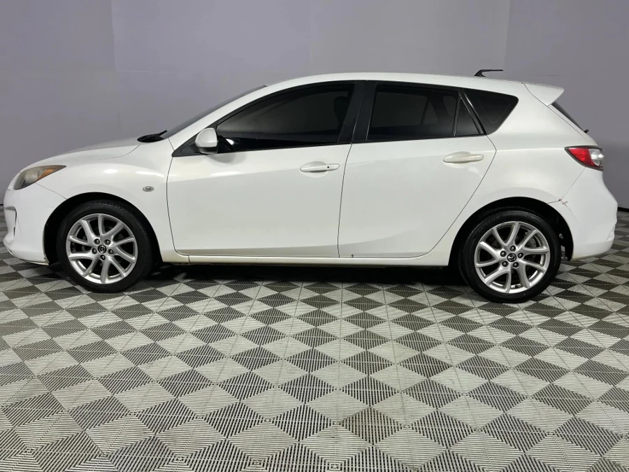 Used 2014 Mazda Mazda3 hatch 1.6 Dynamic - WeBuyCars The Dome Used 2014 Mazda Mazda3 hatch 1.6 Dynamic - WeBuyCars The Dome