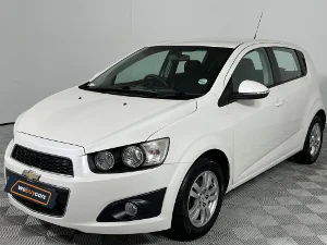 Used 2014 Chevrolet Sonic hatch 1.6 LS Black&White Edition
