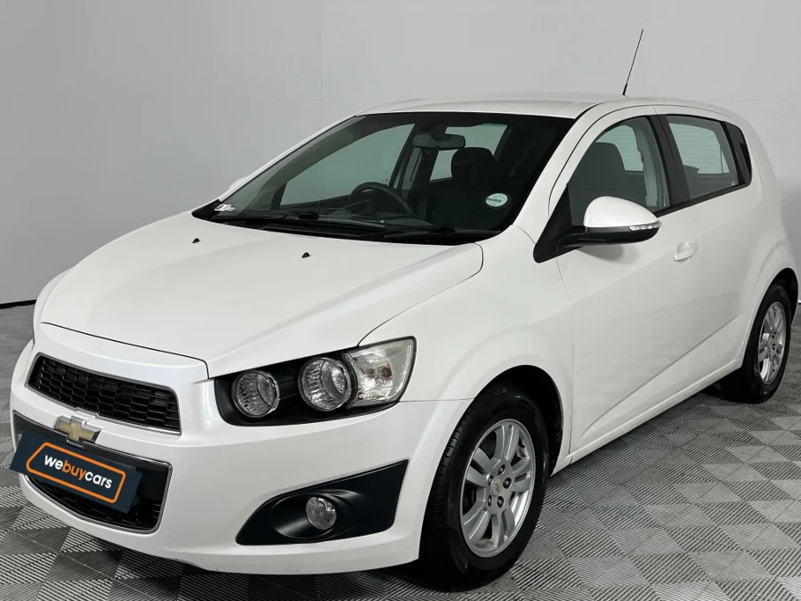 Used 2014 Chevrolet Sonic hatch 1.6 LS Black&White Edition - WeBuyCars Richmond Used 2014 Chevrolet Sonic hatch 1.6 LS Black&White Edition - WeBuyCars Richmond