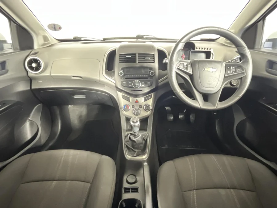 Used 2014 Chevrolet Sonic hatch 1.6 LS Black&White Edition - WeBuyCars Richmond Used 2014 Chevrolet Sonic hatch 1.6 LS Black&White Edition - WeBuyCars Richmond