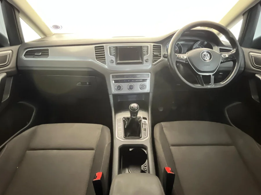 Used 2015 Volkswagen Golf SV 1.4TSI Comfortline - WeBuyCars Mbombela