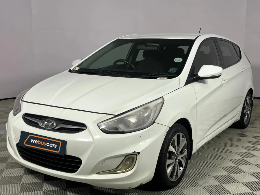Used 2018 Hyundai Accent sedan 1.6 Fluid - WeBuyCars Durban