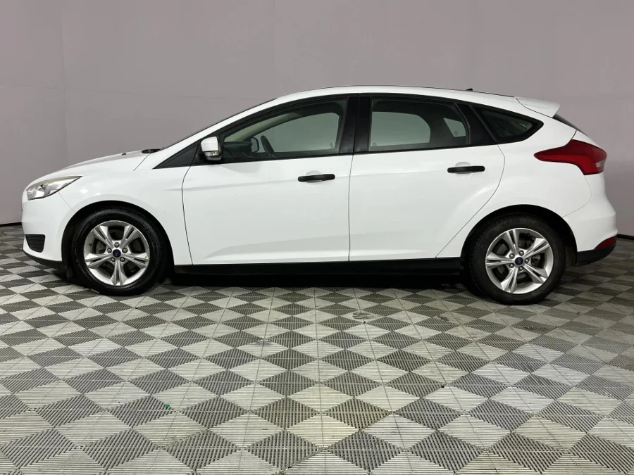 Used 2016 Ford Focus hatch 1.0T Ambiente - WeBuyCars Epping