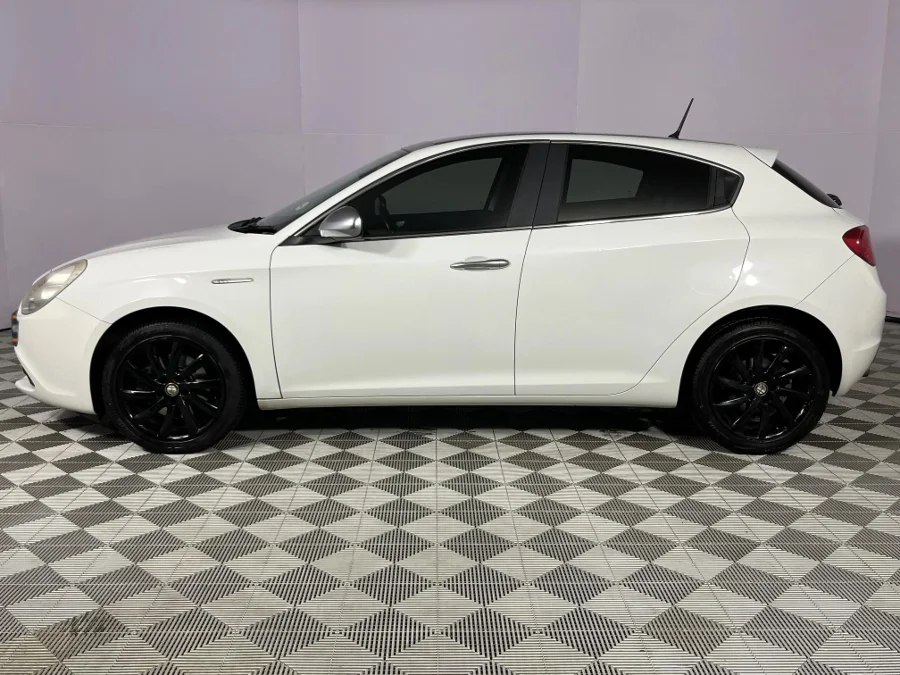 Used 2012 Alfa Romeo Giulietta 1.4TBi Exclusive - WeBuyCars Durban