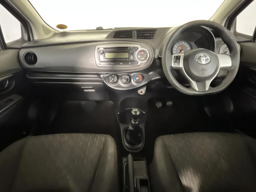 Used 2012 Toyota Yaris 5-door 1.3 Xi - WeBuyCars Silverlakes Used 2012 Toyota Yaris 5-door 1.3 Xi - WeBuyCars Silverlakes