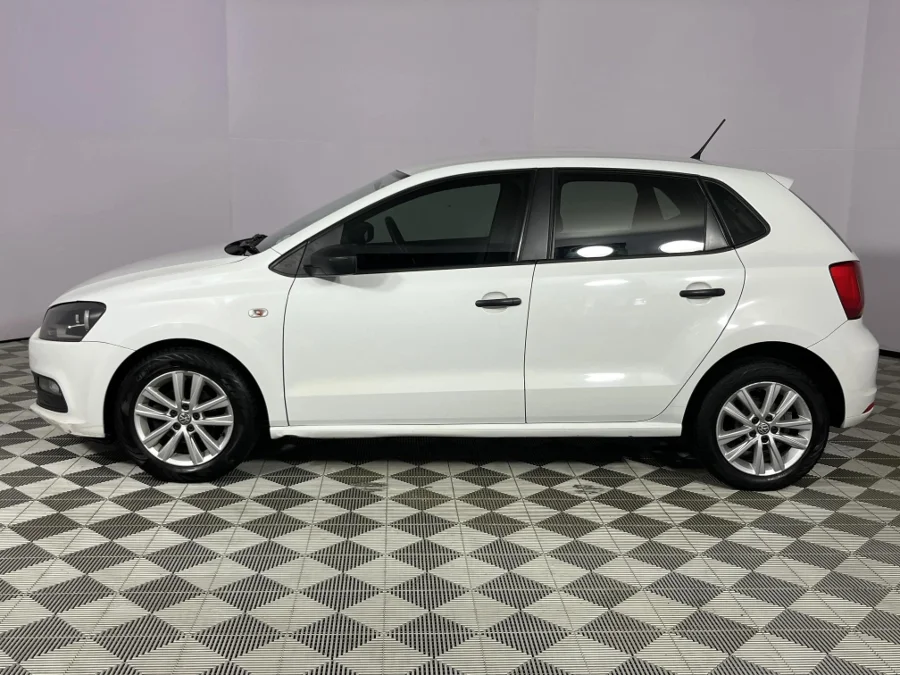 Used 2019 Volkswagen Polo Vivo hatch 1.4 Trendline - WeBuyCars Durban