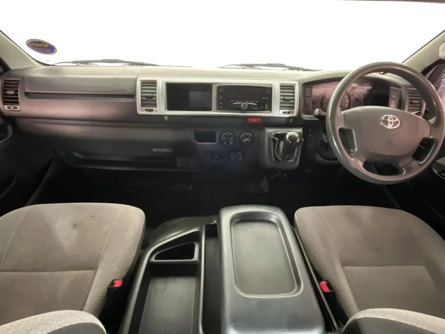 Used 2018 Toyota Quantum 2.7 GL 10-seater bus - WeBuyCars The Dome