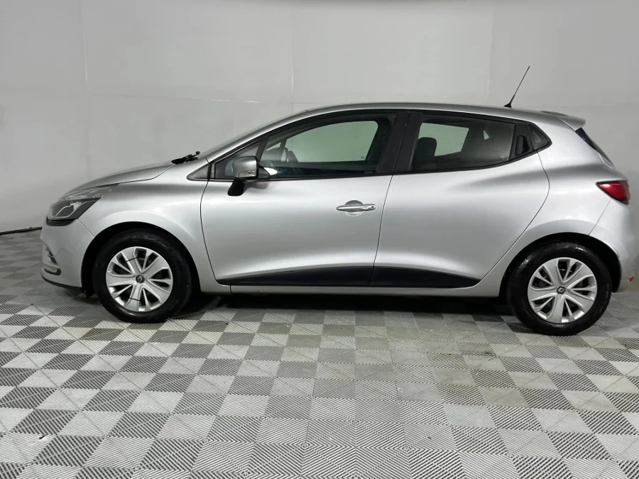 Used 2019 Renault Clio 66kW turbo Authentique - WeBuyCars Silverlakes Used 2019 Renault Clio 66kW turbo Authentique - WeBuyCars Silverlakes