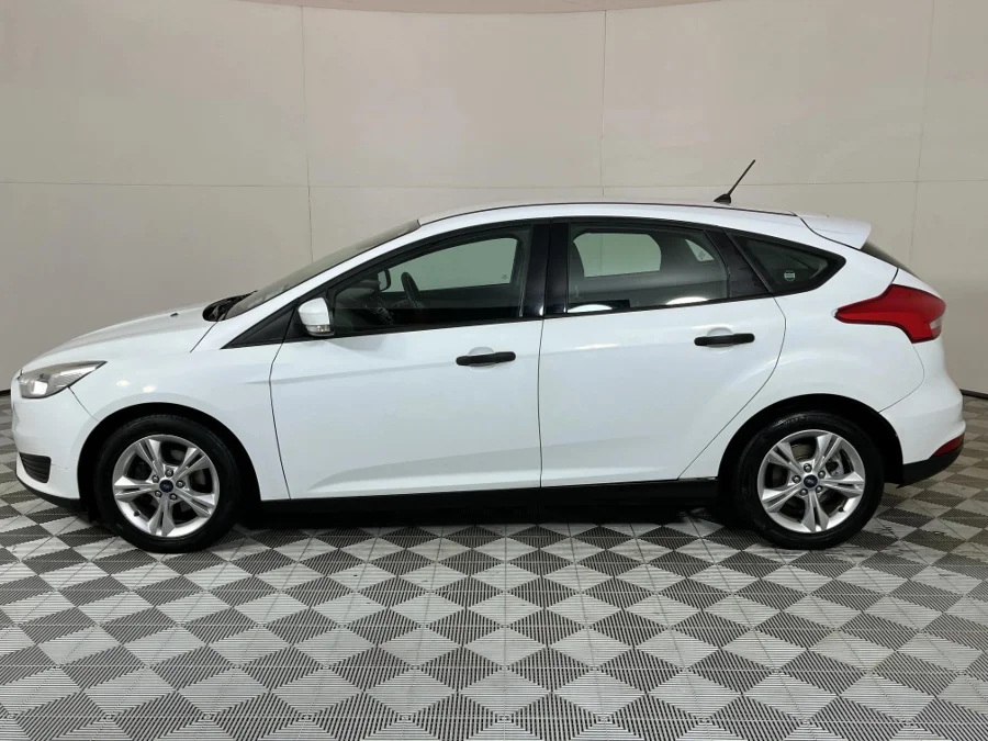 Used 2017 Ford Focus sedan 1.0T Trend - WeBuyCars JHB South Used 2017 Ford Focus sedan 1.0T Trend - WeBuyCars JHB South