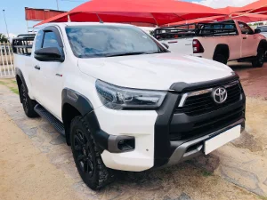 Used 2024 Toyota Hilux 2.8GD-6 Xtra cab 4x4 Legend auto Used 2024 Toyota Hilux 2.8GD-6 Xtra cab 4x4 Legend auto