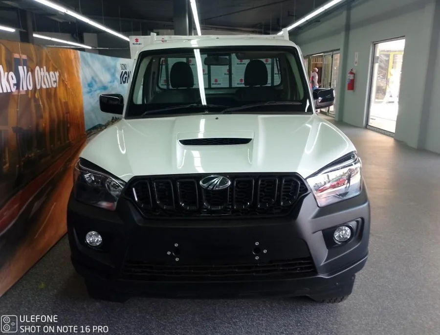 Used 2025 Mahindra Pik Up 2.2CRDe single cab dropside S4 - Suzuki Bassonia