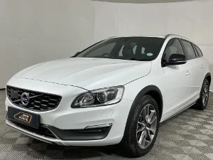 Used 2016 Volvo V60 Cross Country D4 AWD Momentum