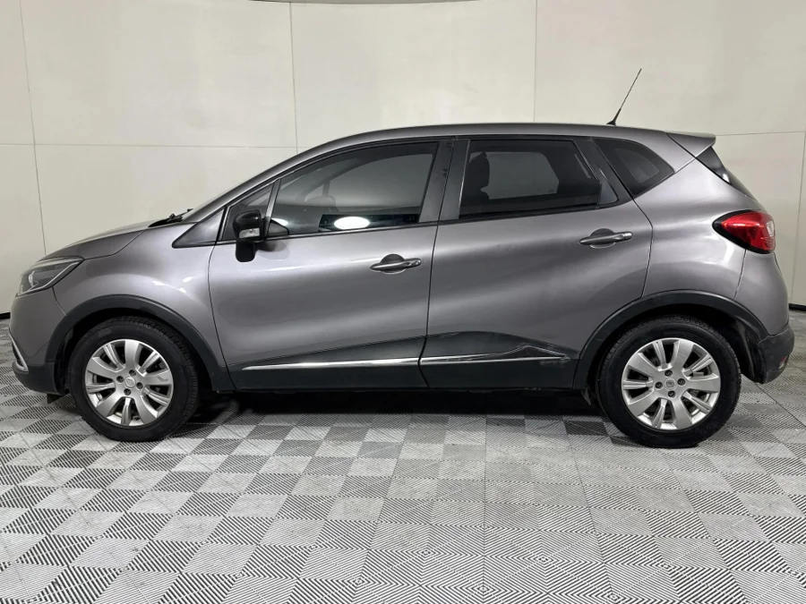Used 2015 Renault Captur 66kW turbo Expression - WeBuyCars Midstream Used 2015 Renault Captur 66kW turbo Expression - WeBuyCars Midstream