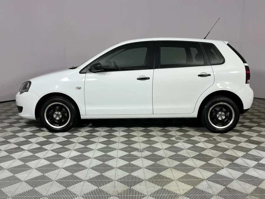 Used 2015 Volkswagen Polo Vivo hatch 1.4 Conceptline - WeBuyCars Epping