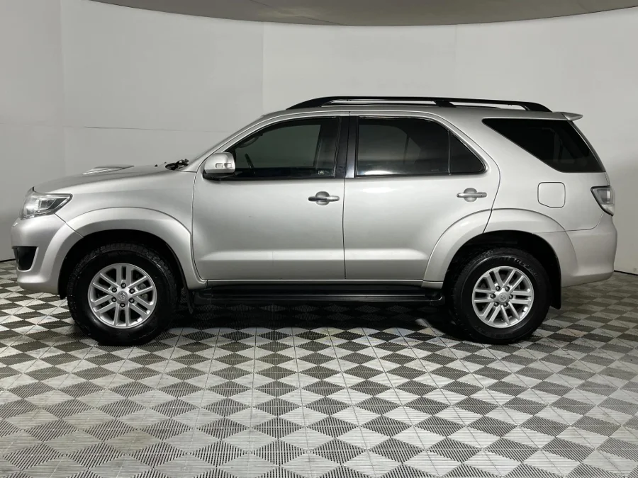 Used 2014 Toyota Fortuner 3.0D-4D 4x4 Limited auto - WeBuyCars Germiston