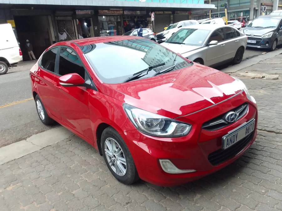 Used 2012 Hyundai Accent sedan 1.6 Fluid auto - Andy Auto